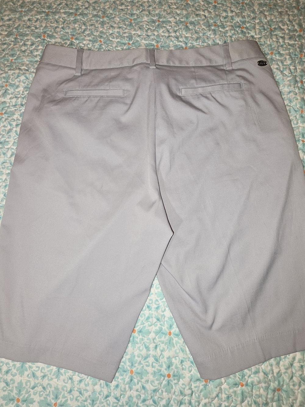 Greg Norman Collection Light Gray Women's Bermuda Shorts - Picture 2 of 4